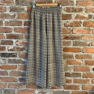 Angie | Flowy Wide Leg Pant